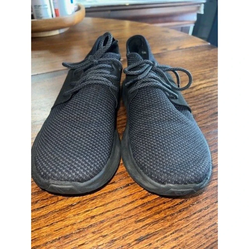 Vessi Everyday Classic Shoes Mens 8 Black Waterproof Comfort Athletic Sneakers